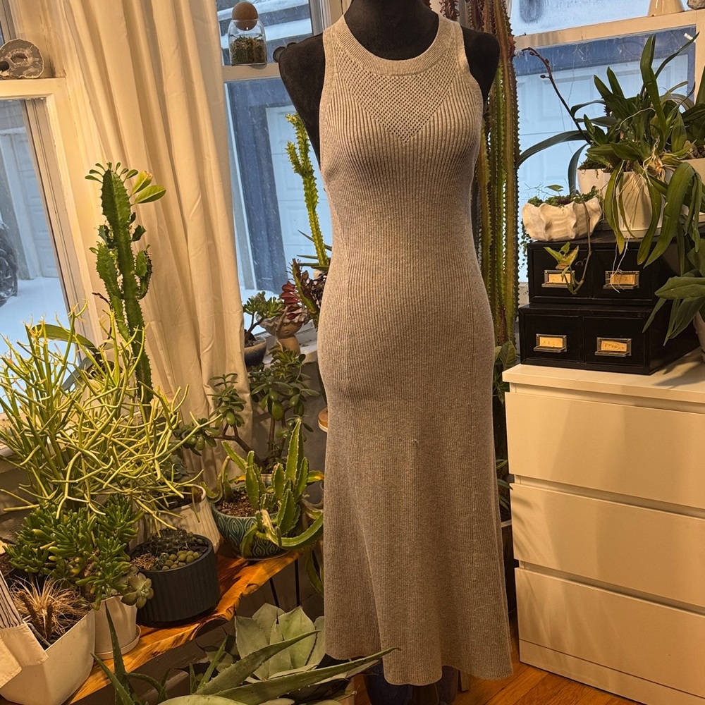 Banana Republic Ribbed Sleeveless Maxi Dress in Light Gray